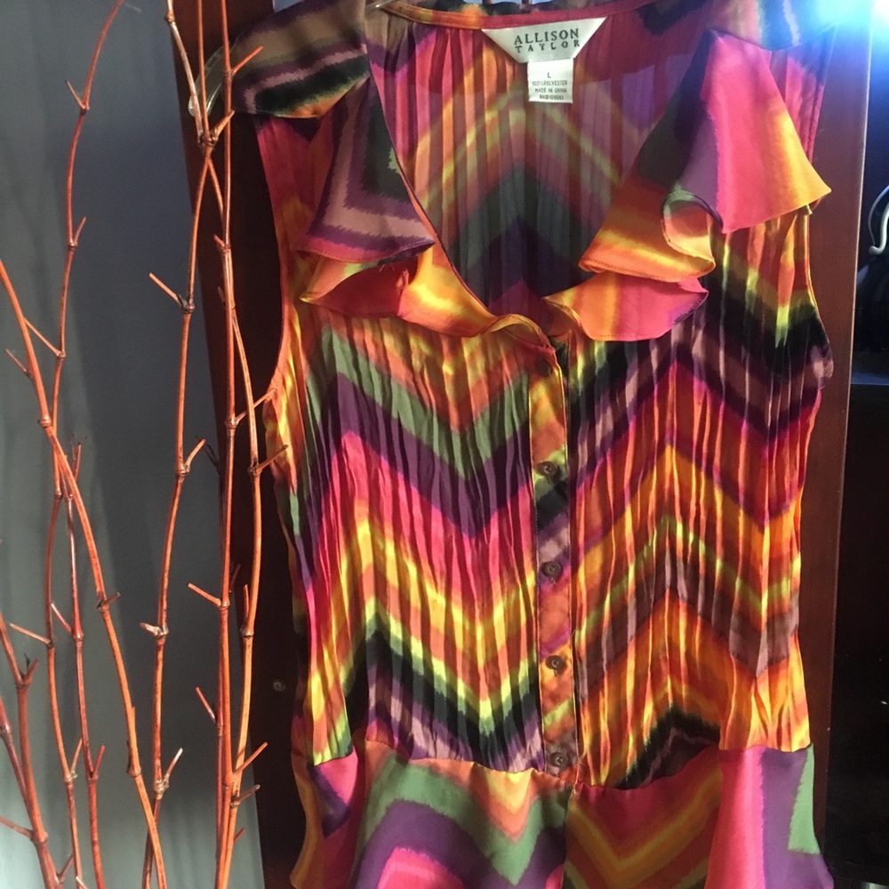 Allison Taylor L multicolored sleeveless blouse